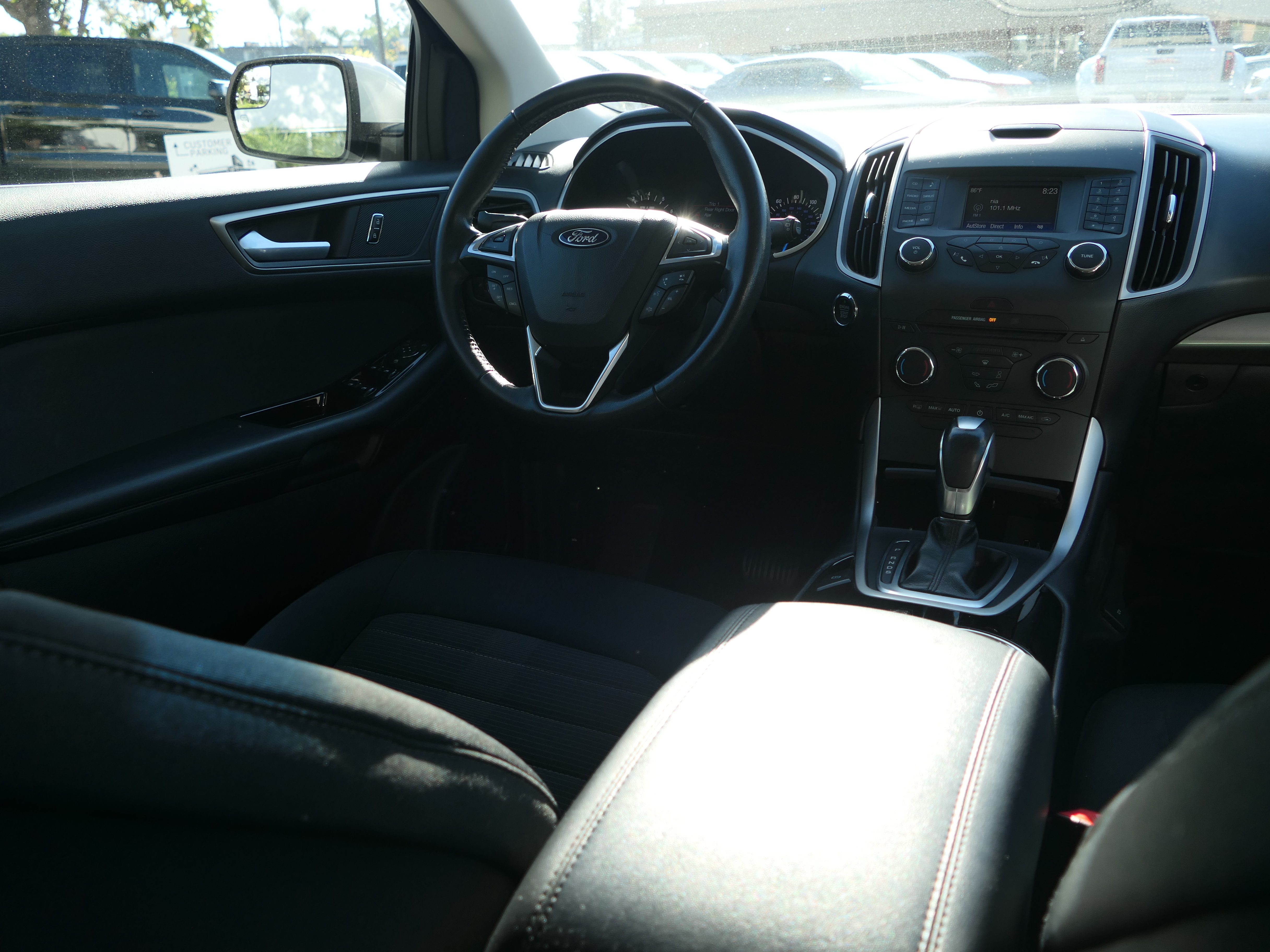 Used 2018 Ford Edge SEL FWD image 25
