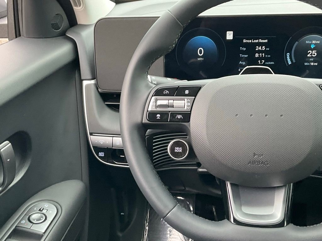 Used 2025 Hyundai Ioniq 5 SEL image 40