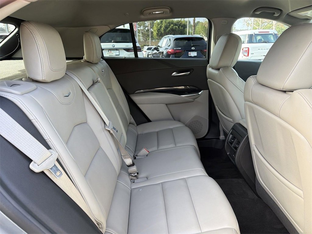 Certified 2023 Cadillac XT4 Premium Luxury image 30