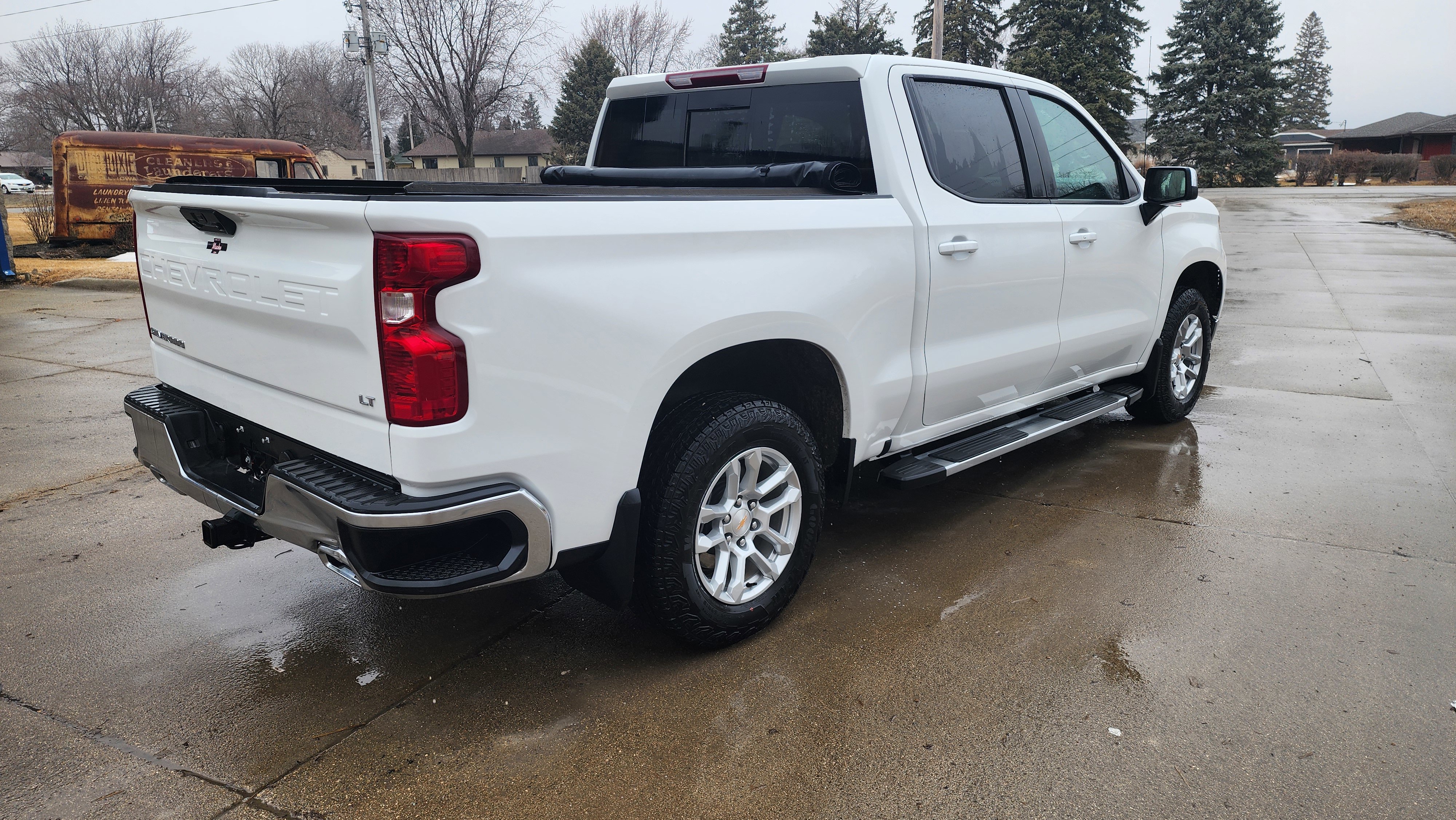 Certified 2025 Chevrolet Silverado 1500 LT image 4