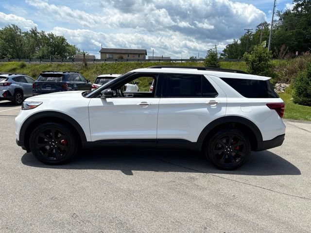 Used 2023 Ford Explorer ST w/ Equipment Group 401A AWD/4WD image 2
