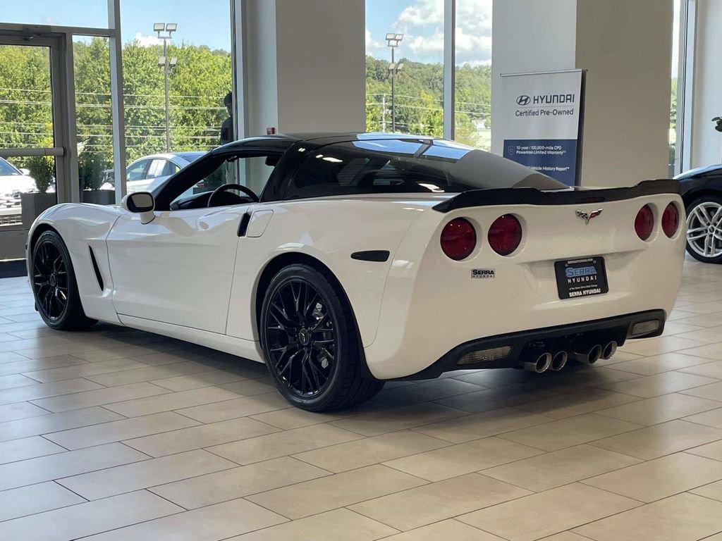 Used 2009 Chevrolet Corvette Coupe w/ Preferred Equipment Group RWD image 5