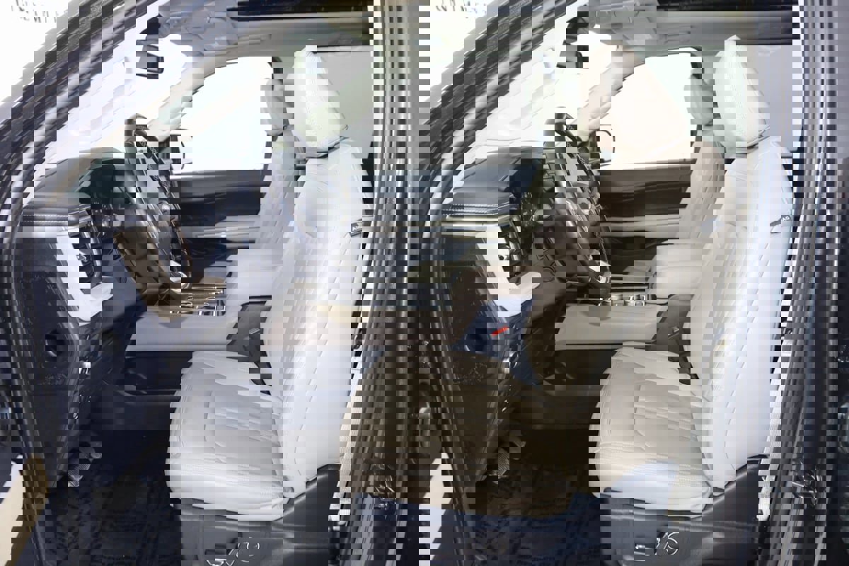 Used 2022 Ford Expedition Max Limited AWD/4WD image 12