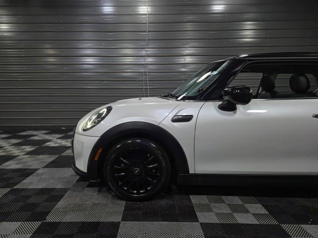 Used 2023 MINI Cooper 2-Door Hardtop image 34