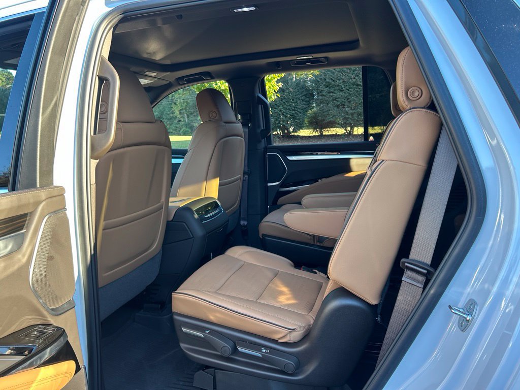 Used 2026 Cadillac Escalade Luxury w/ Touring Package RWD image 44