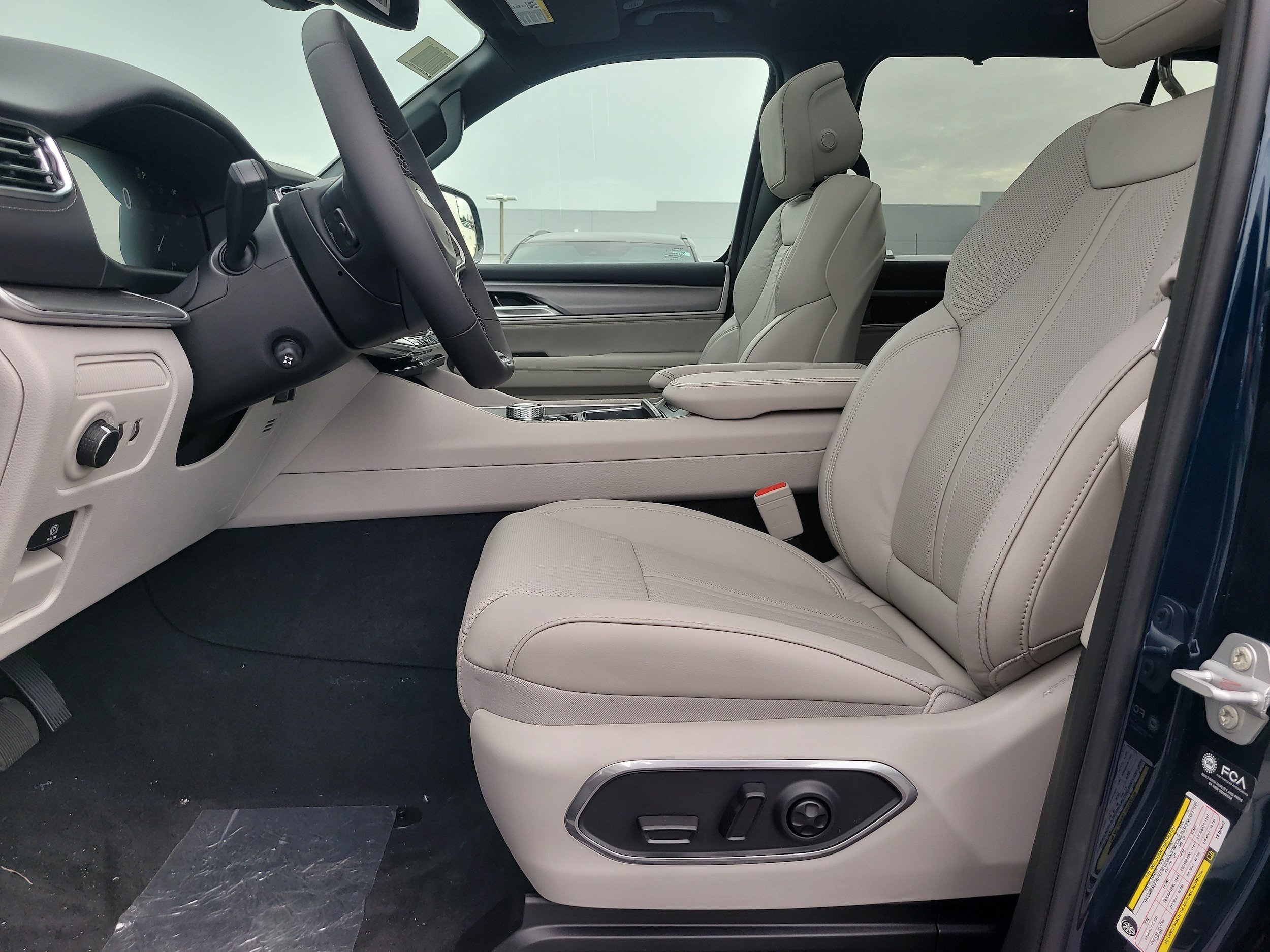 New 2026 Jeep Grand Wagoneer L Limited AWD/4WD image 16