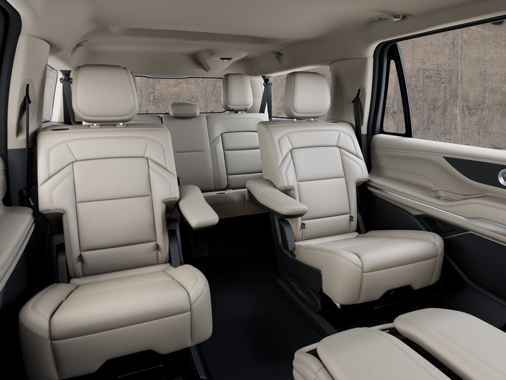 New 2027 Lincoln Navigator L Premier RWD image 12