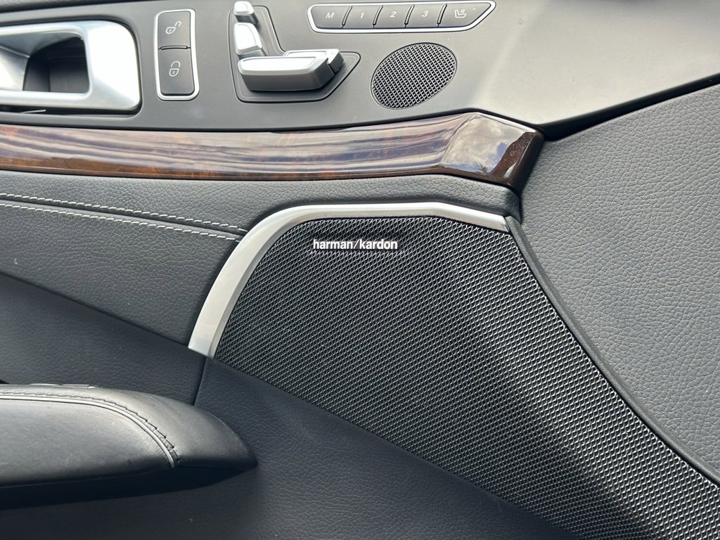 Used 2016 Mercedes-Benz SL 550 image 15