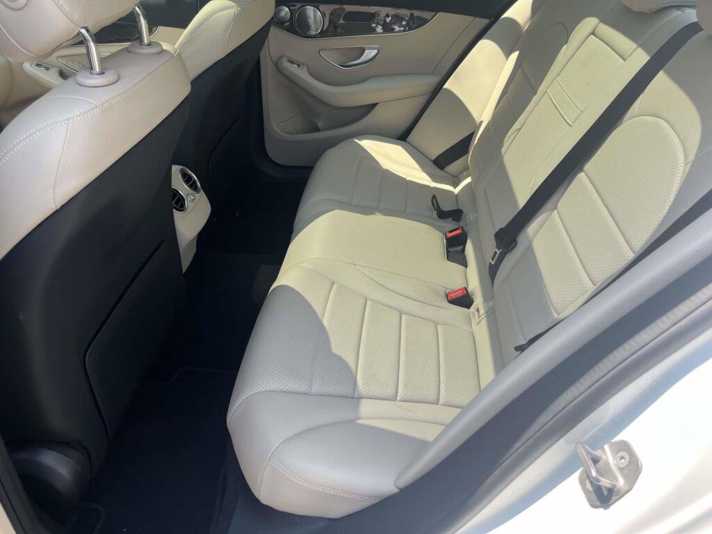 Used 2021 Mercedes-Benz C 300 4MATIC Sedan image 17