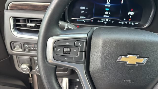 Used 2023 Chevrolet Suburban LT RWD image 22