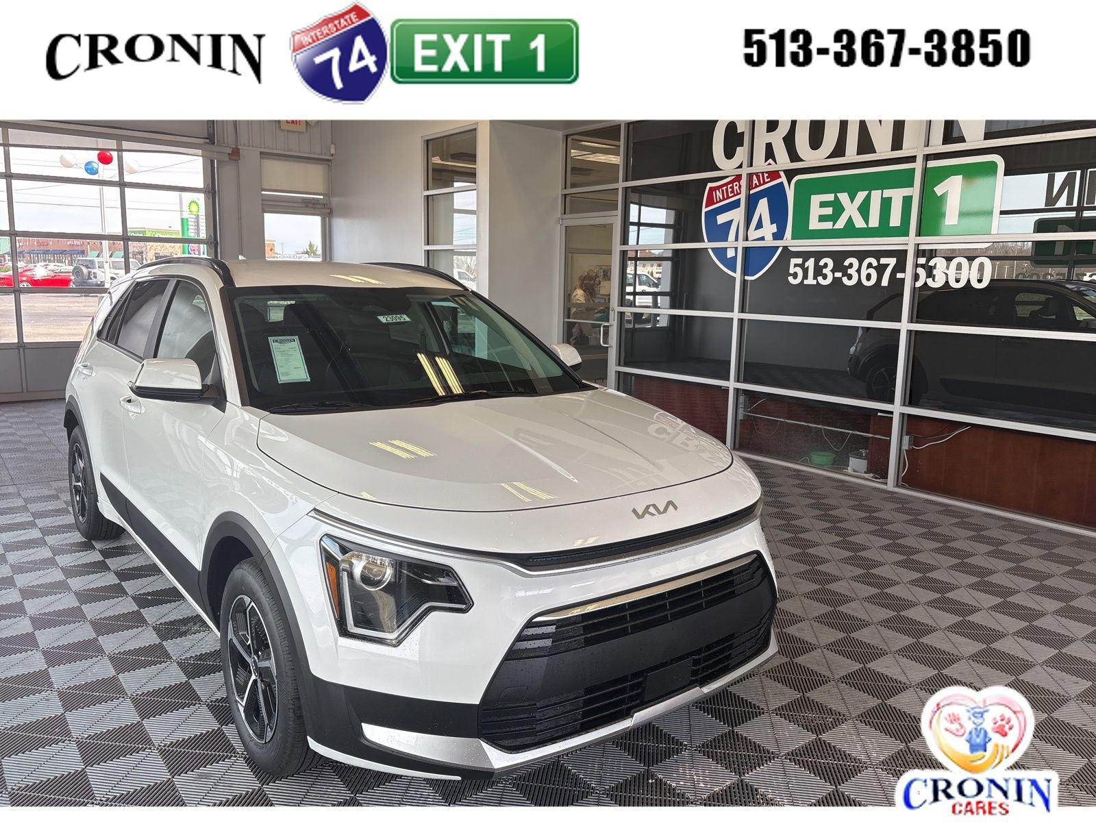 New 2025 Kia Niro EX image 1