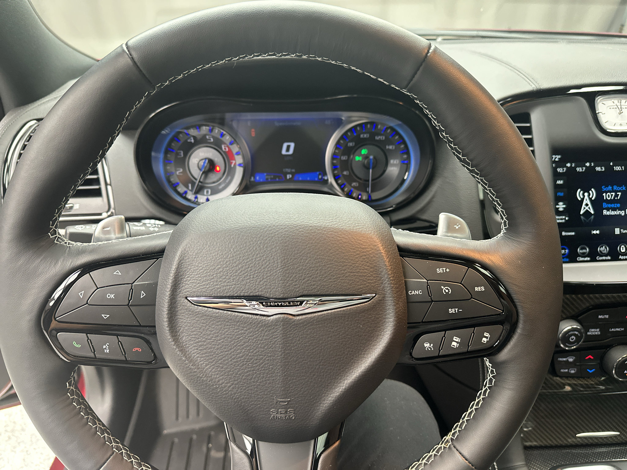 Used 2023 Chrysler 300 C RWD image 5