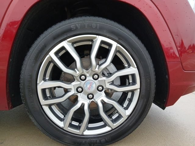 Certified 2024 GMC Terrain Denali w/ Denali Premium Package AWD/4WD image 32