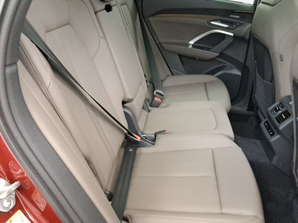 New 2025 Audi Q5 Prestige image 15