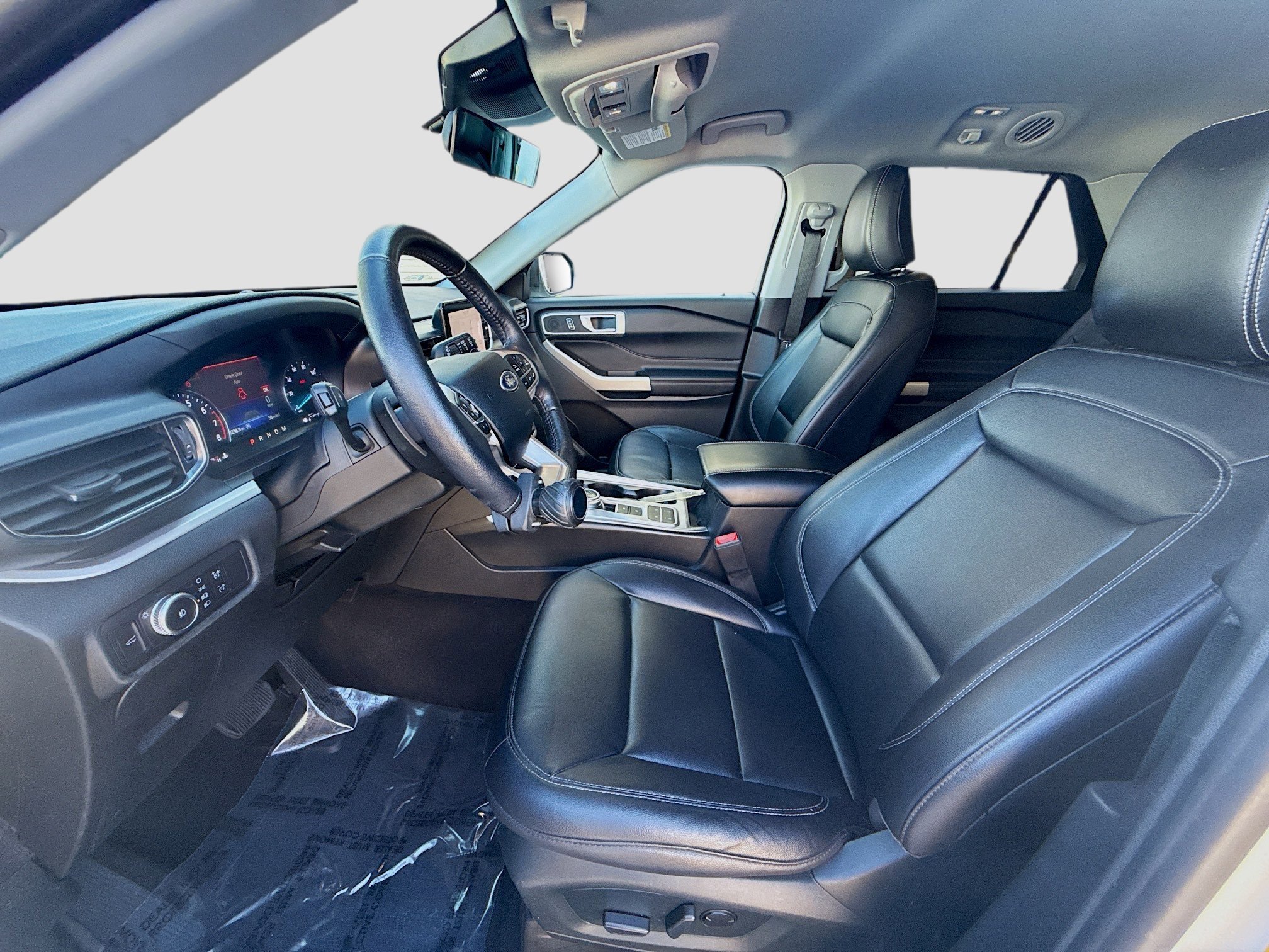 Used 2021 Ford Explorer XLT w/ Equipment Group 202A image 18