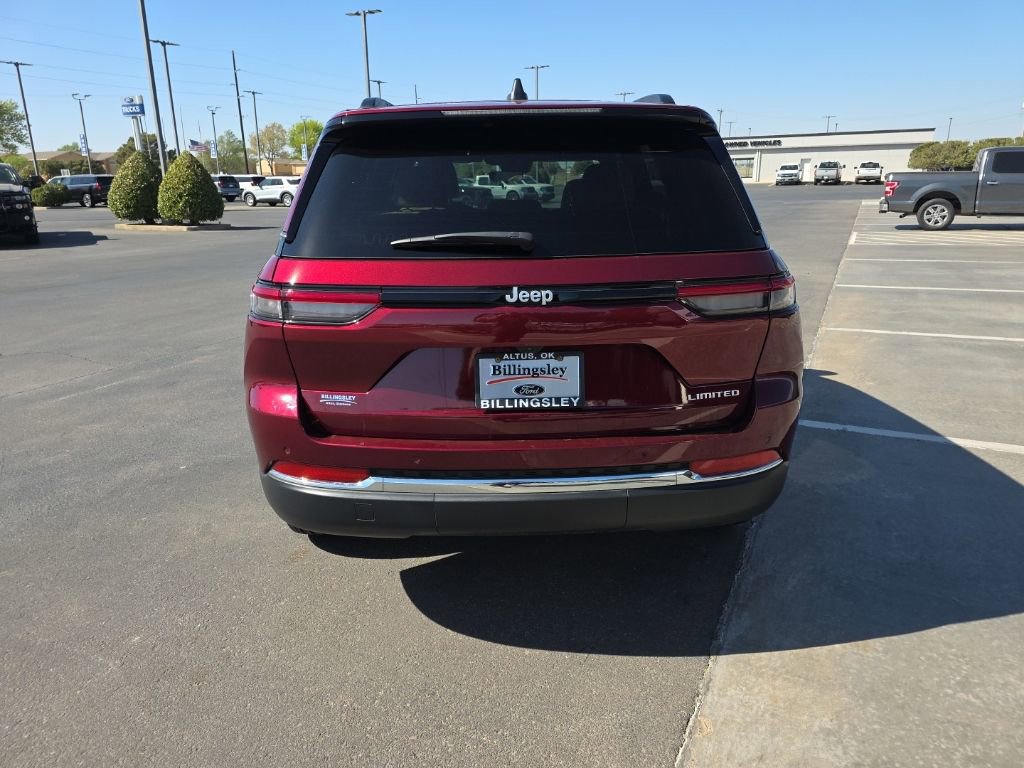 Used 2025 Jeep Grand Cherokee Limited image 4