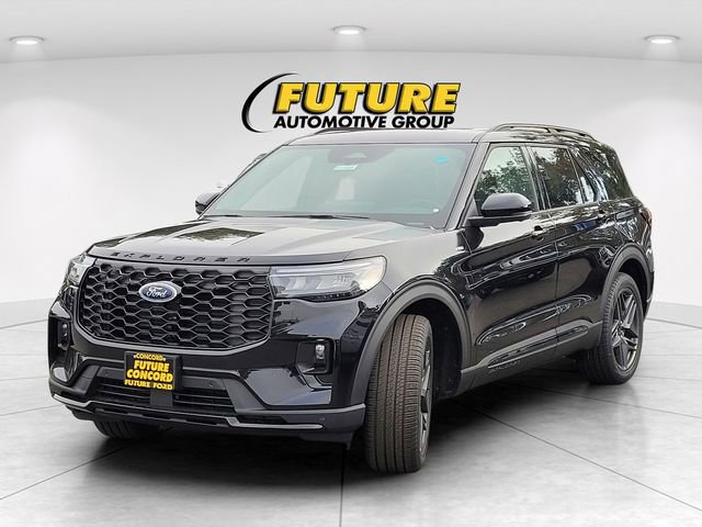 New 2026 Ford Explorer ST-Line w/ ST-Line Street Pack AWD/4WD image 2