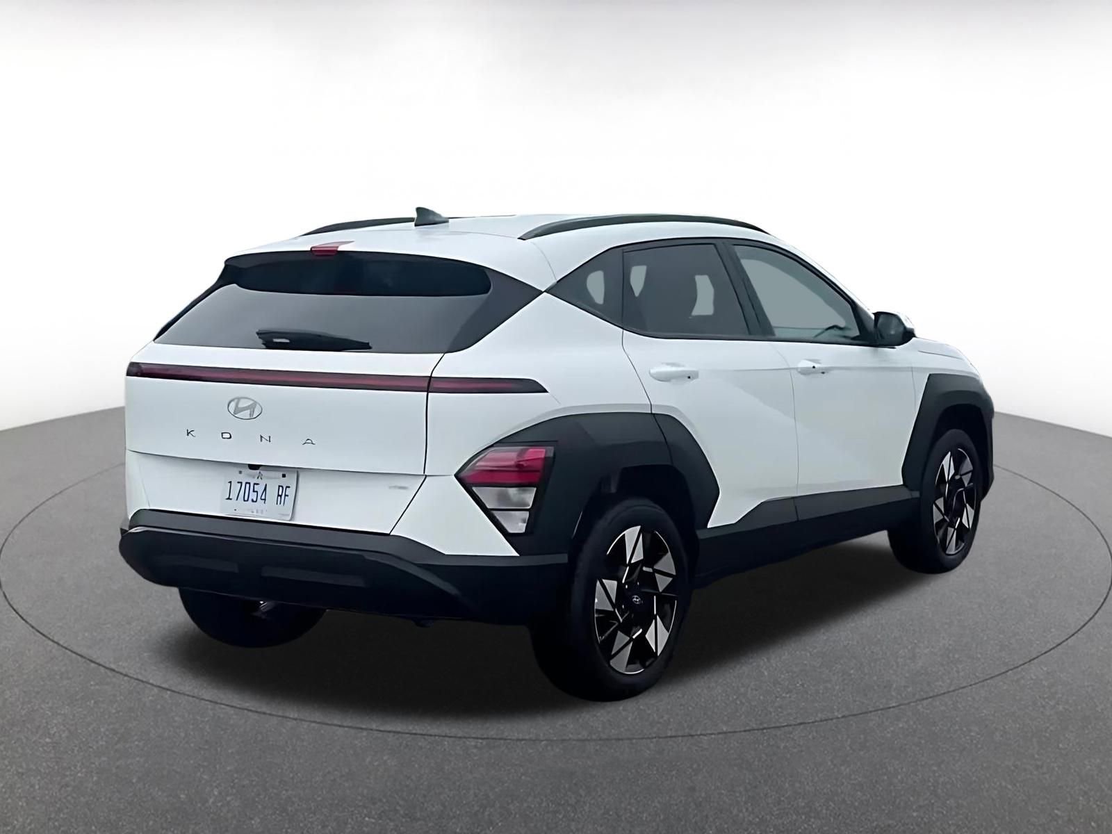 Used 2025 Hyundai Kona SEL image 14
