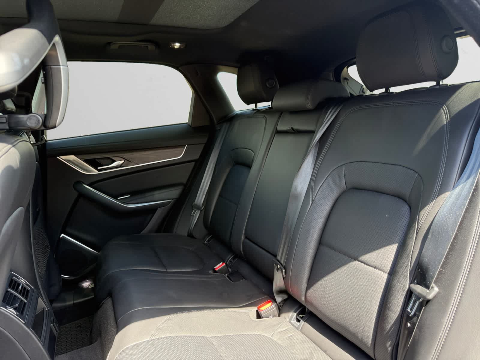 Used 2023 Jaguar F-PACE S AWD/4WD image 13