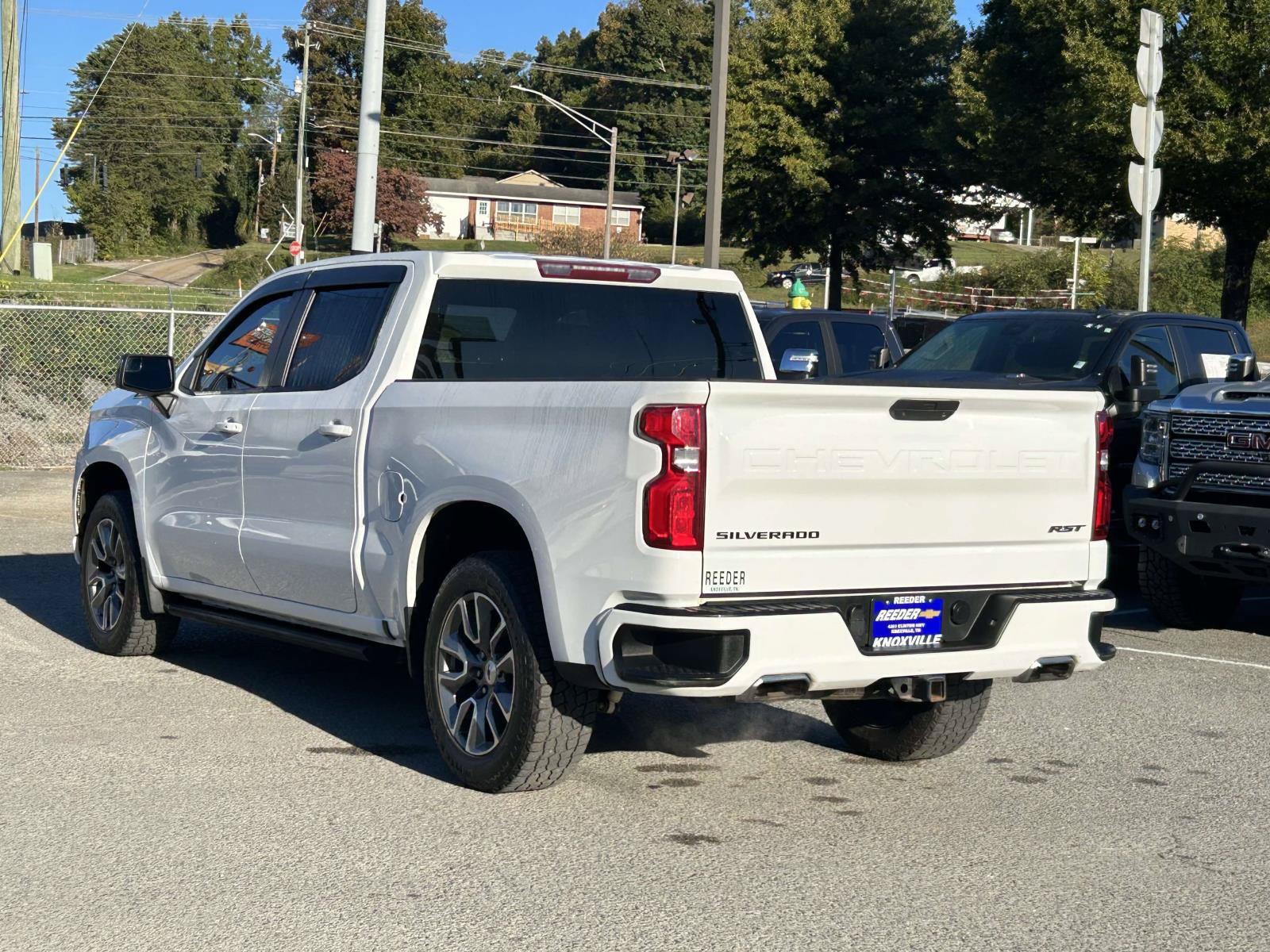 Used 2022 Chevrolet Silverado 1500 RST w/ Z71 Off-Road Package AWD/4WD image 5
