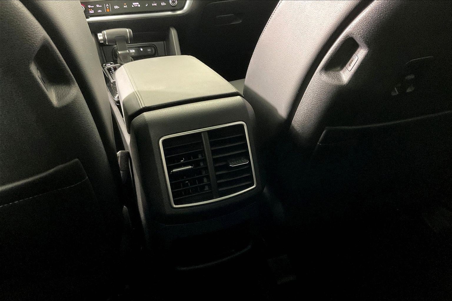 Used 2025 Kia Sportage X-Line w/ Premium Package image 10