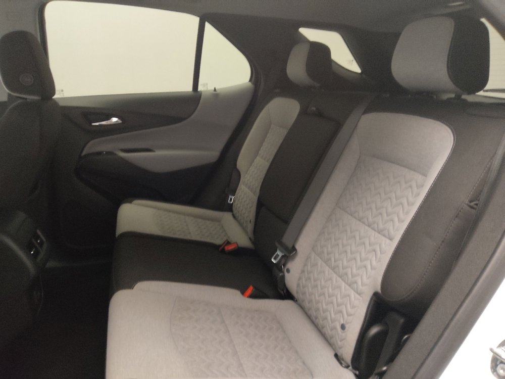 Used 2023 Chevrolet Equinox LT w/ Driver Convenience Package image 18