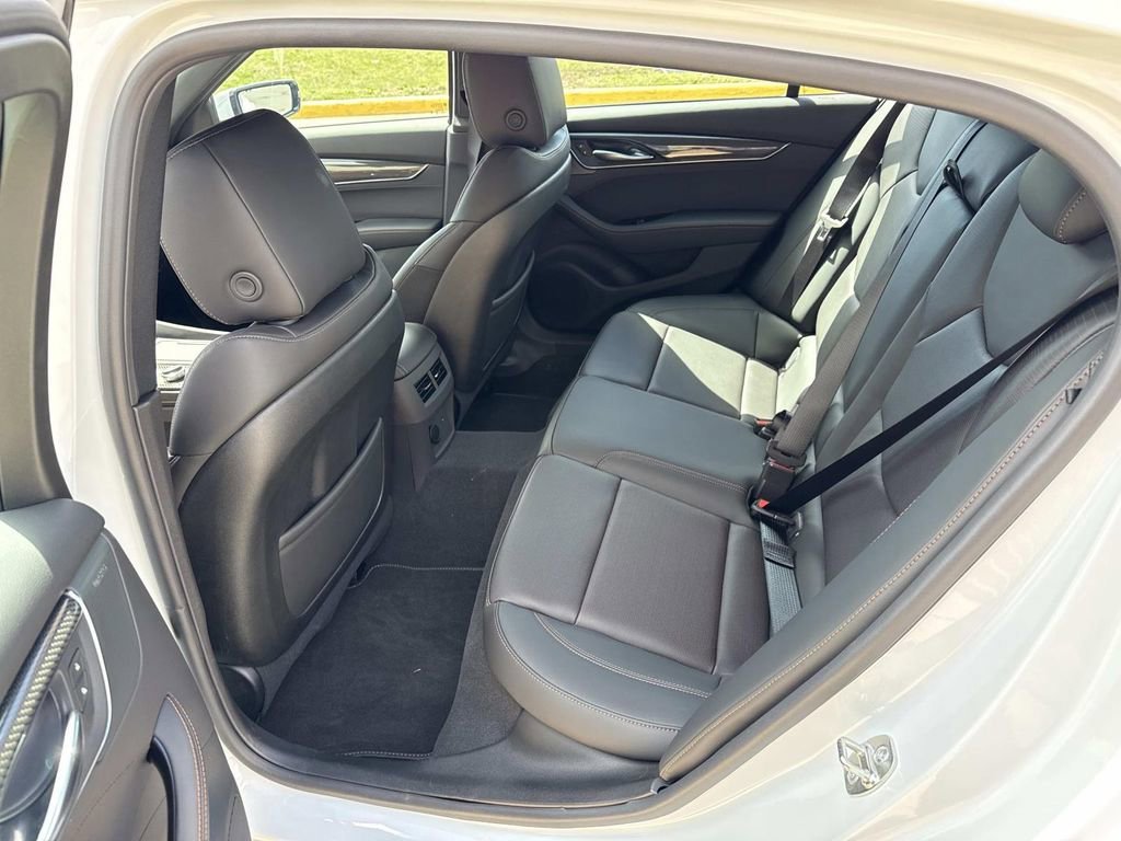 New 2026 Cadillac CT5 V w/ Technology Package AWD/4WD image 17