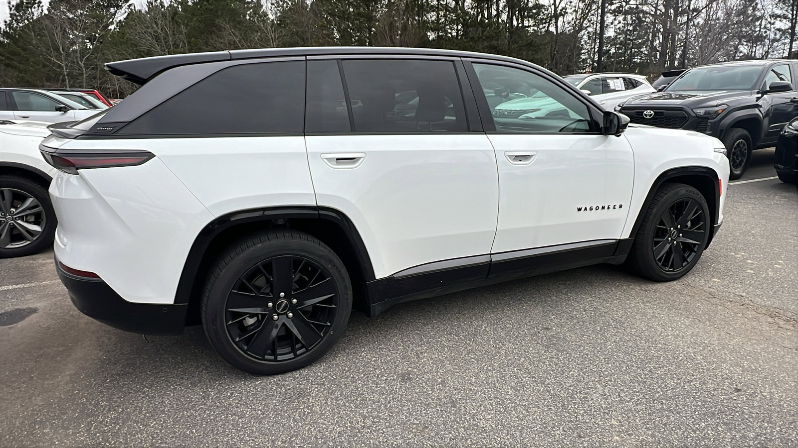 Used 2024 Jeep Wagoneer Launch Edition image 8