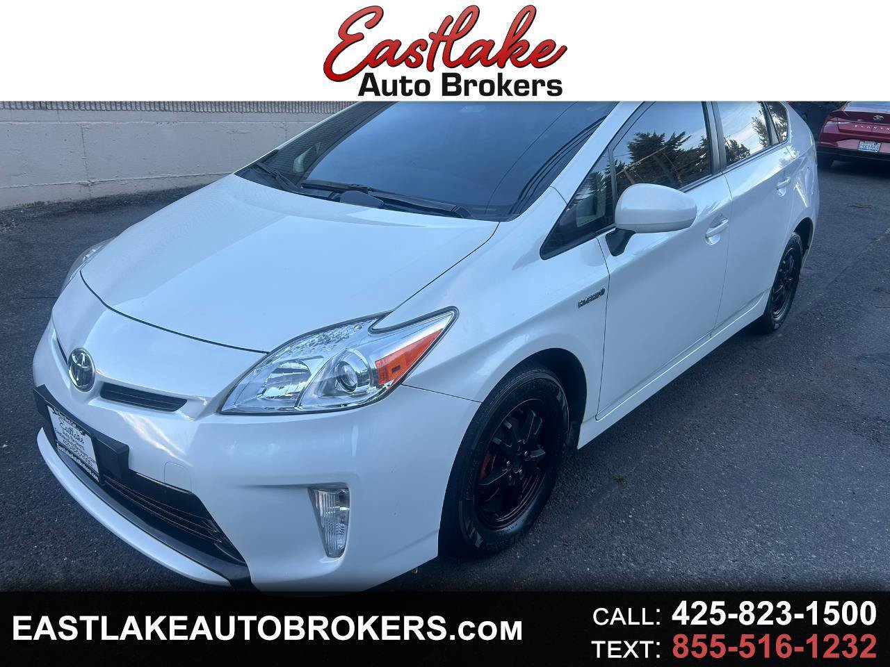 Used 2015 Toyota Prius Four FWD image 1