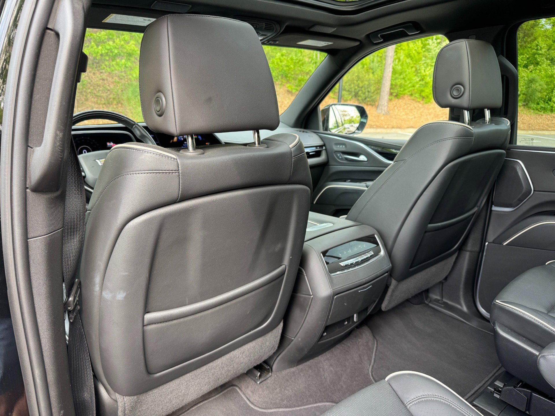 Used 2023 Cadillac Escalade ESV Sport image 50