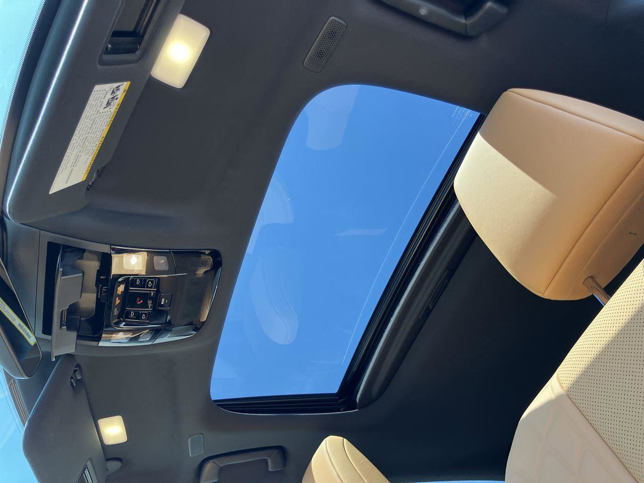 Used 2025 Lexus RX 350 Premium w/ Accessory Package (Z1) image 23