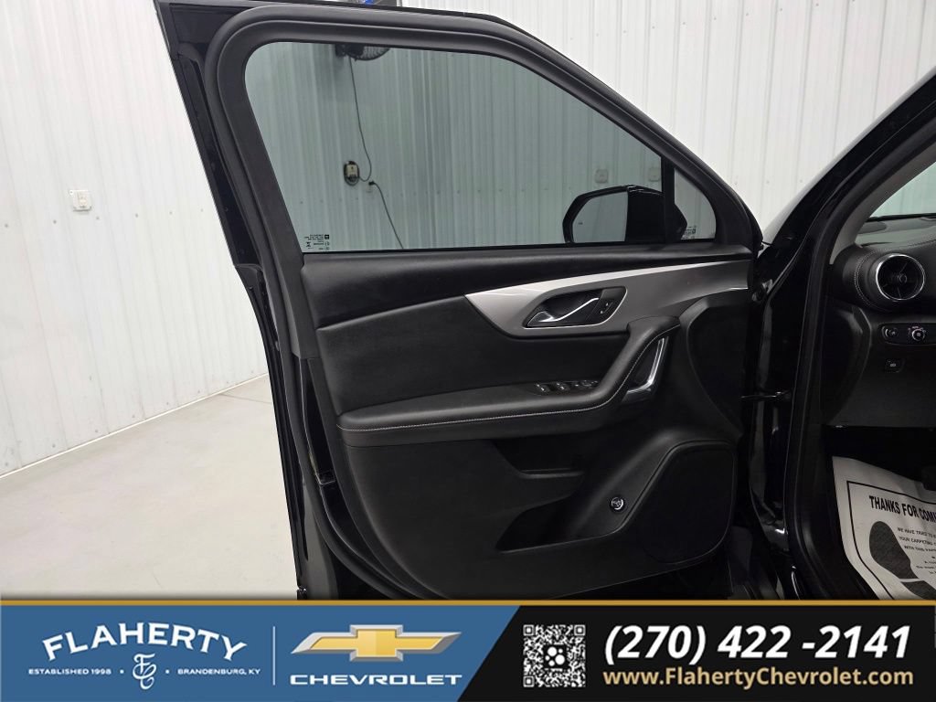 Used 2023 Chevrolet Blazer LT w/ Convenience Package FWD image 8