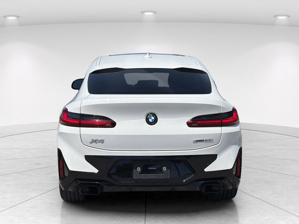 Used 2022 BMW X4 xDrive30i w/ M Sport Package AWD/4WD image 5