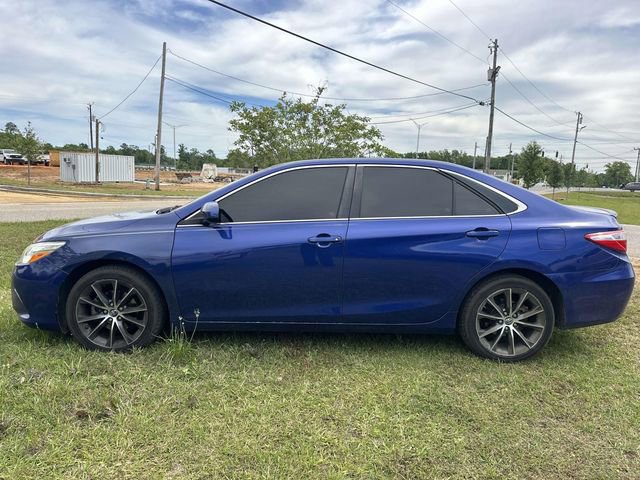 Used 2015 Toyota Camry XSE FWD image 11