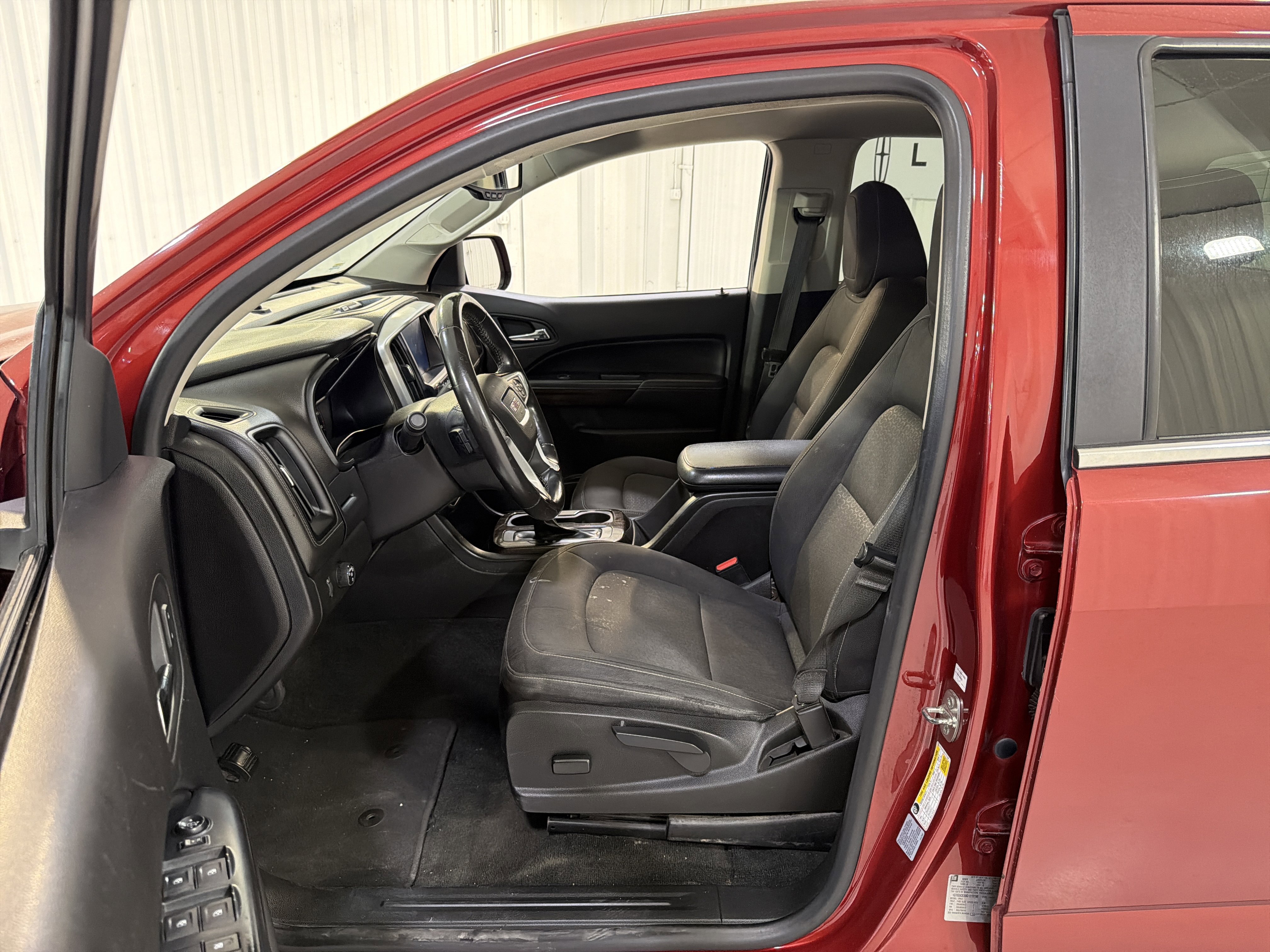 Used 2016 GMC Canyon SLE w/ SLE Convenience Package RWD image 10