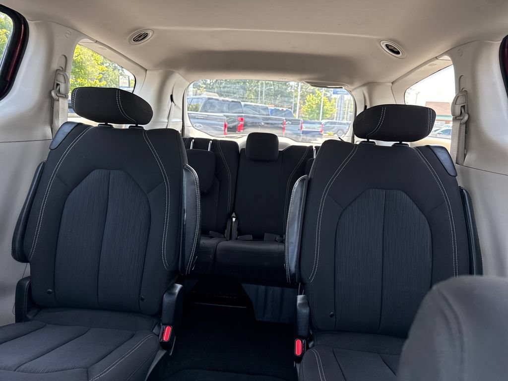 Used 2023 Chrysler Voyager LX FWD image 41