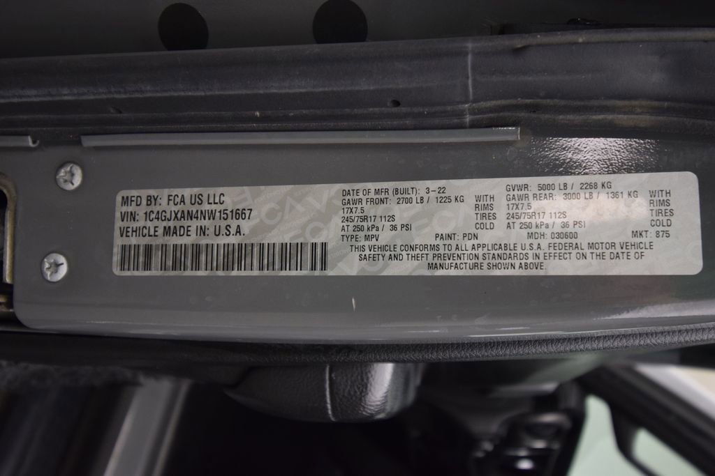 Used 2022 Jeep Wrangler Sport image 27