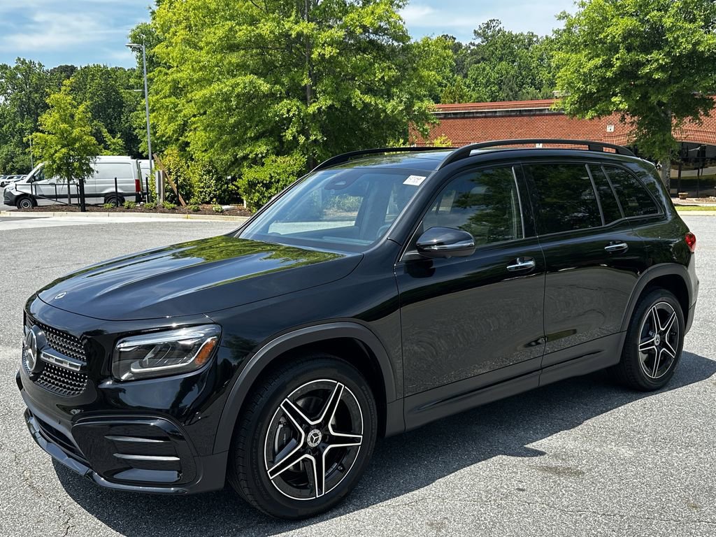 Certified 2025 Mercedes-Benz GLB 250 image 4