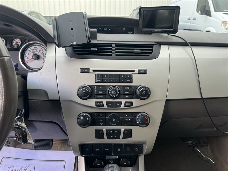 Used 2011 Ford Focus SEL w/ 301A Rapid Spec Order Code image 15