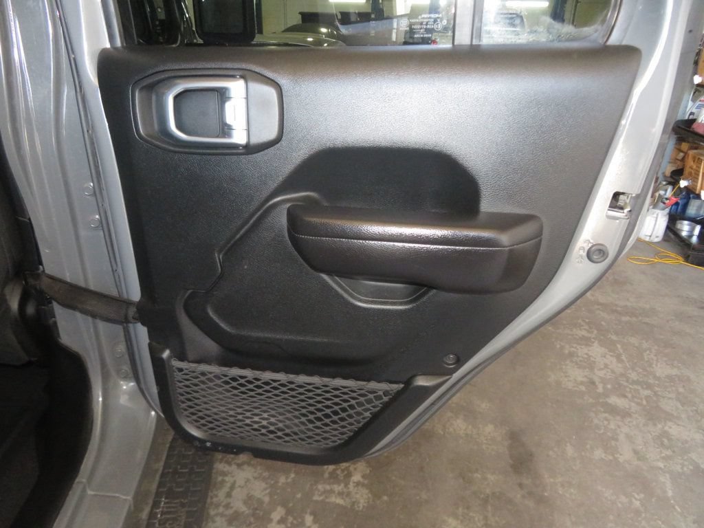 Used 2019 Jeep Wrangler Unlimited Sport AWD/4WD image 25