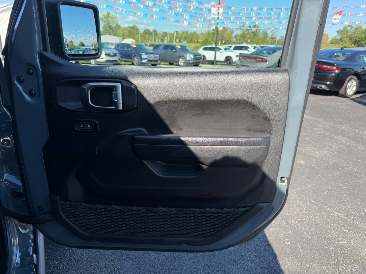 Used 2024 Jeep Wrangler Unlimited Rubicon 4xe image 20