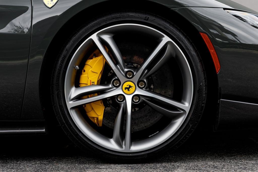 Used 2022 Ferrari 296 GTB RWD image 35