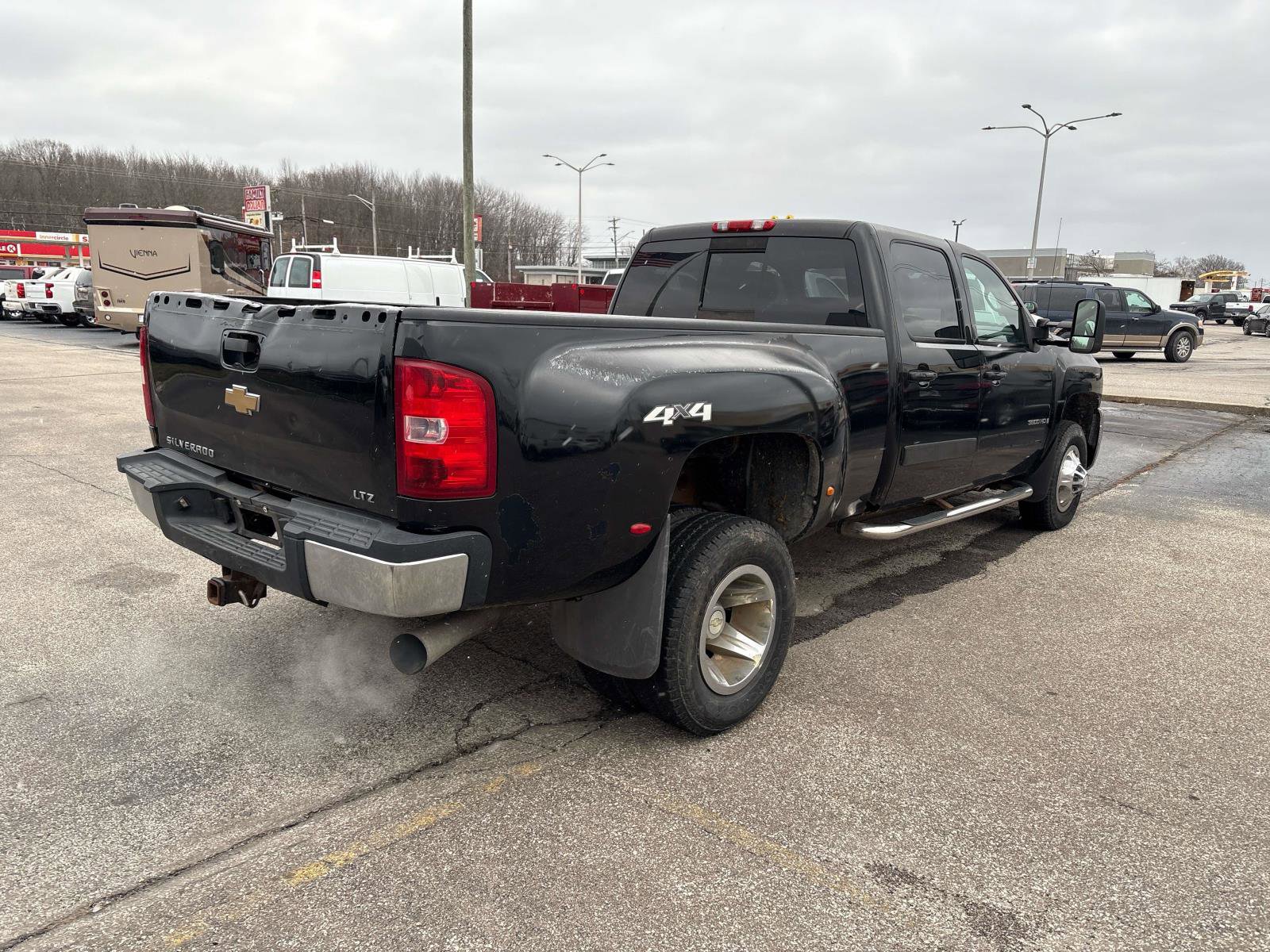 Used 2008 Chevrolet Silverado 3500 LTZ image 4