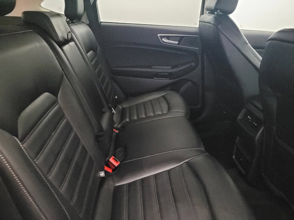 Used 2024 Ford Edge SEL image 19