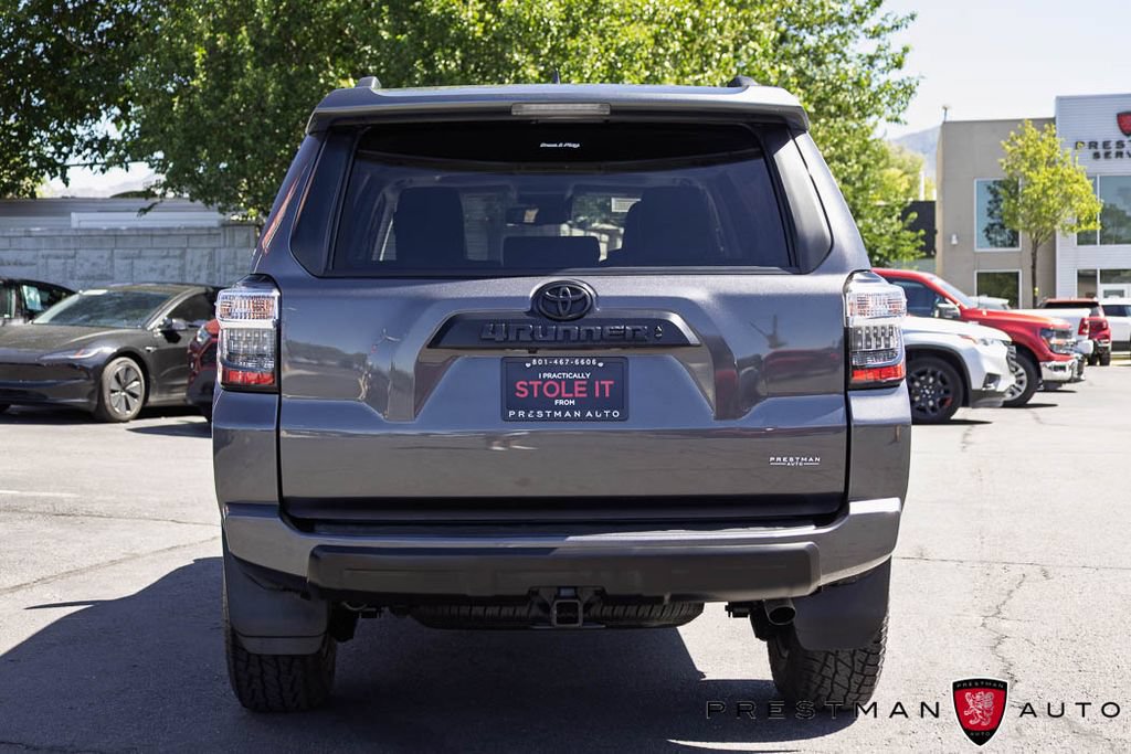 Used 2022 Toyota 4Runner TRD Off-Road Premium w/ Moonroof Package AWD/4WD image 16