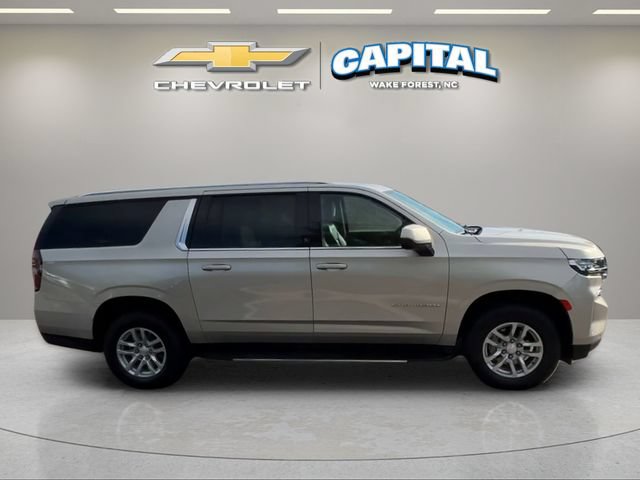 Used 2023 Chevrolet Suburban LT RWD image 7