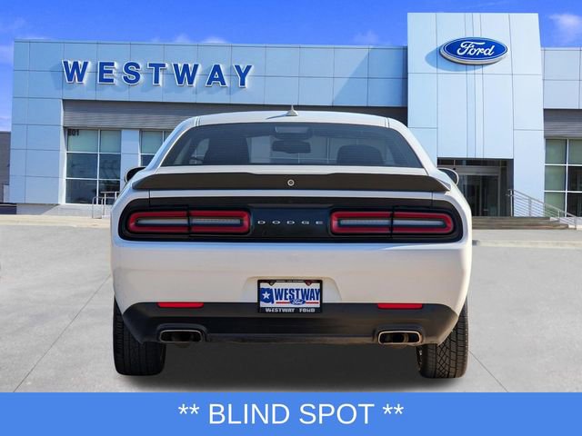 Used 2019 Dodge Challenger SXT w/ Plus Package image 4