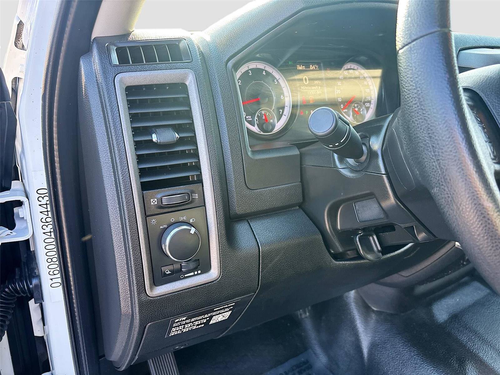 Used 2022 RAM 1500 Tradesman w/ Chrome Appearance Group image 11