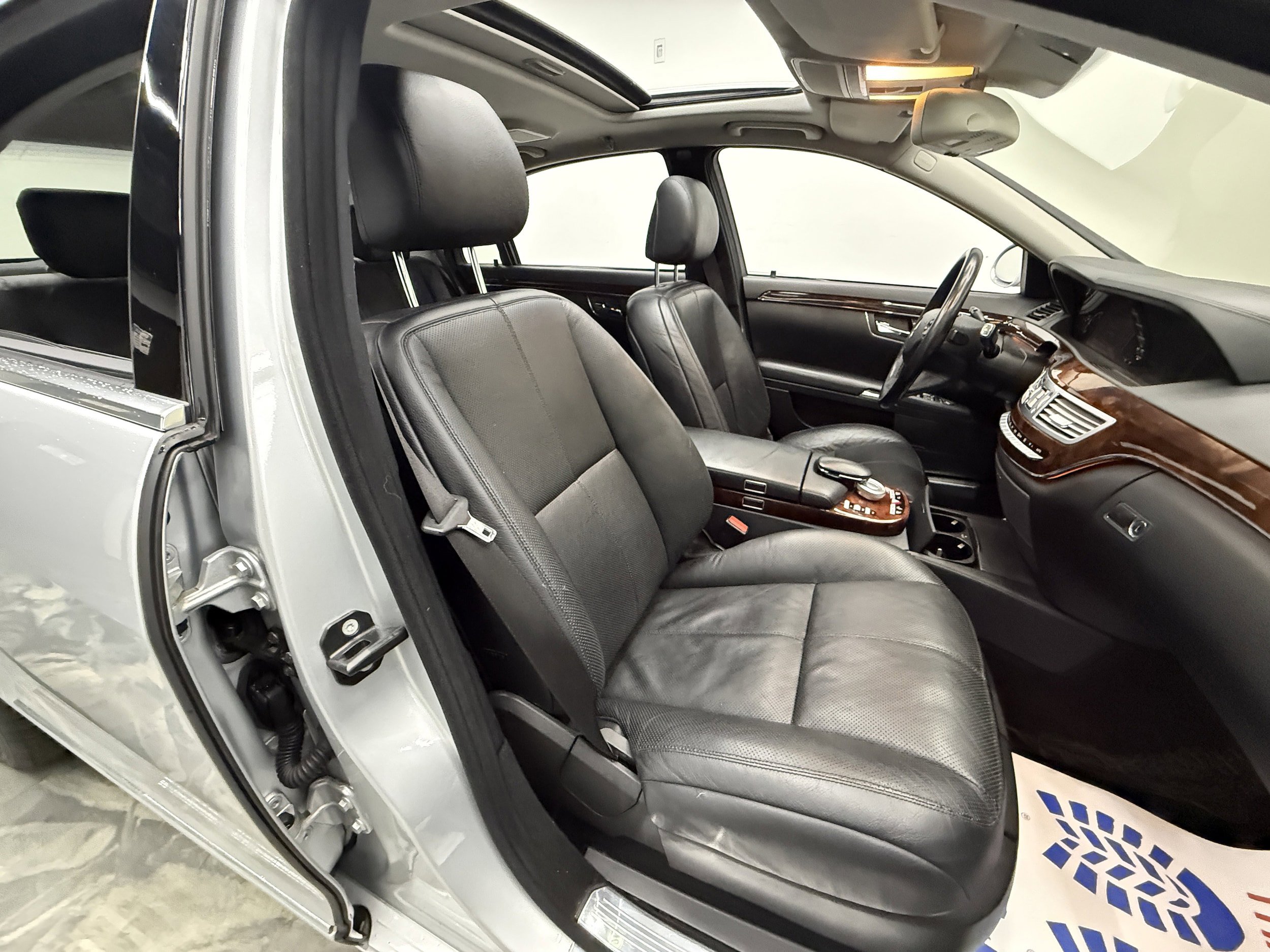 Used 2007 Mercedes-Benz S 550 4MATIC image 19