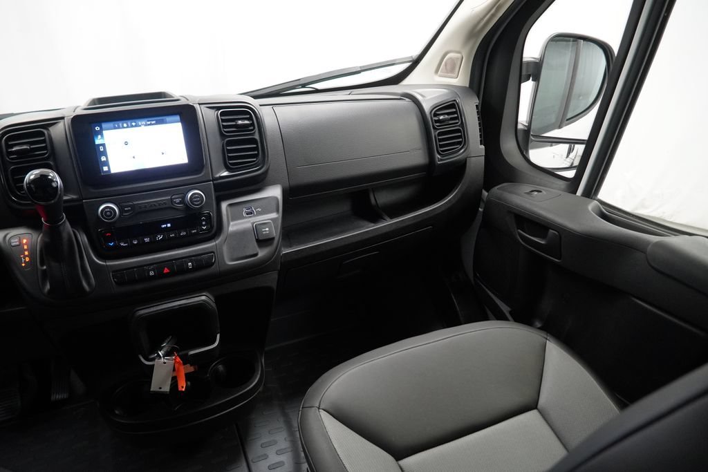 Used 2025 RAM ProMaster 2500 w/ Convenience Group FWD image 28